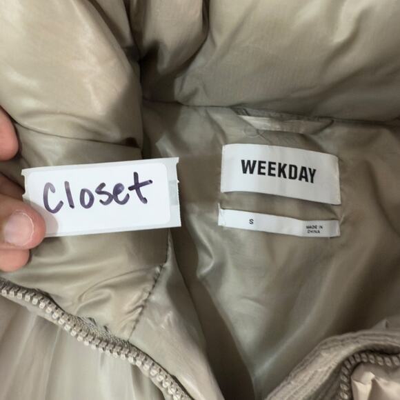 Weekday S Martine Puffer Jacket Hooded Draw Cord Waist Beige Slouchy - Picture 10 of 11